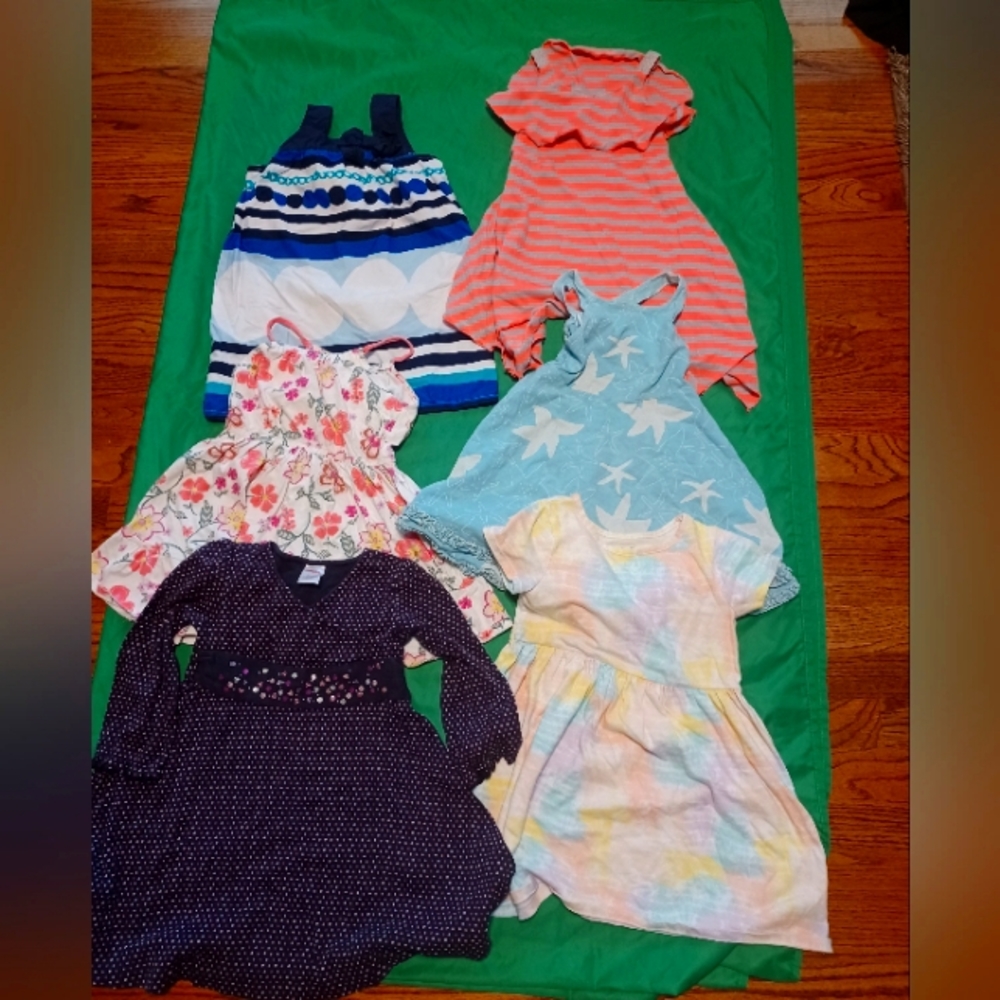 Bundle girl dress size 4T